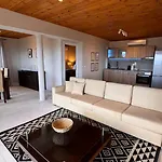 The Edge By Klv Villa *